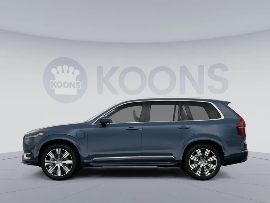 2026 Volvo XC90 T8 photo 1