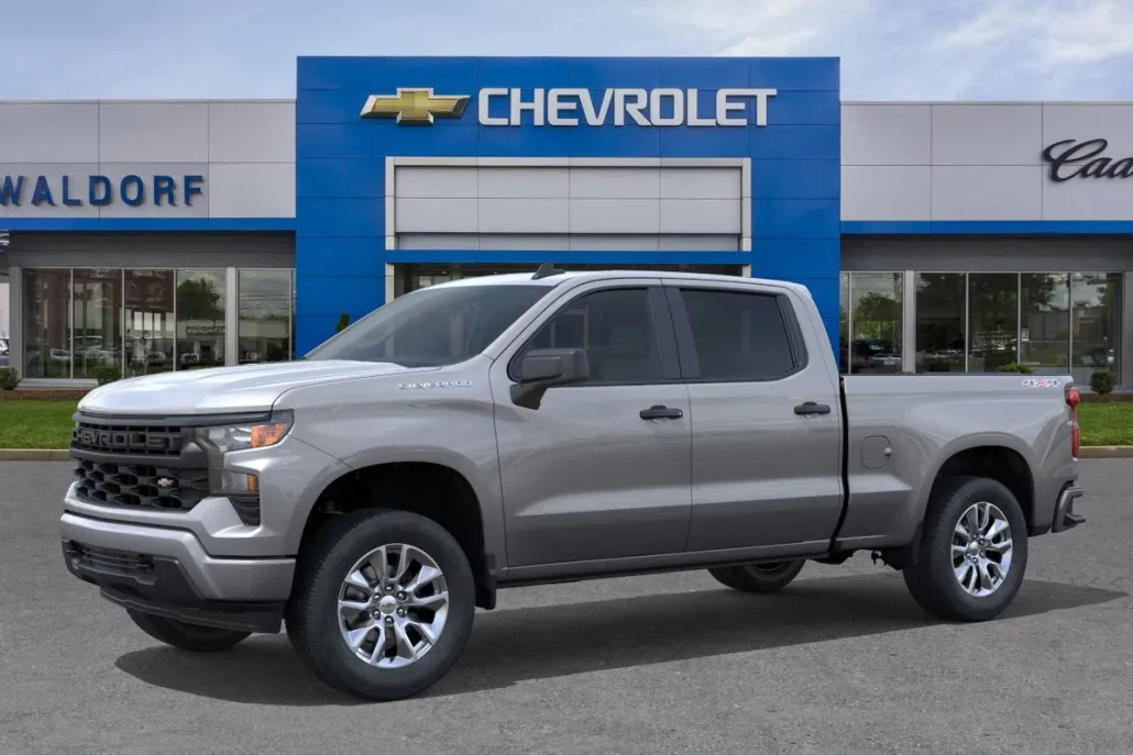 2026 Chevrolet Silverado 1500 Custom photo 1