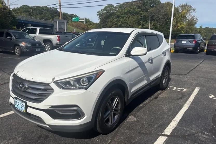 2017 Hyundai Santa Fe Sport Base photo 1