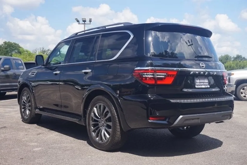 2024 Nissan Armada Platinum photo 1