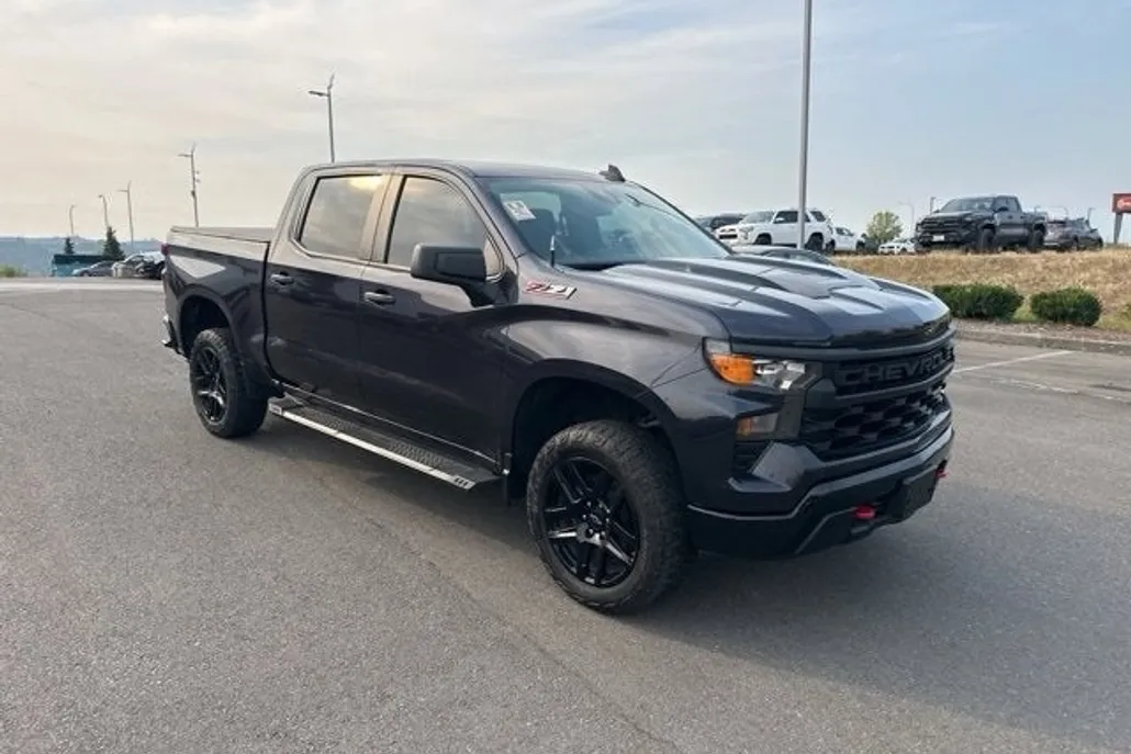 2022 Chevrolet Silverado 1500 Custom Trail Boss photo 1