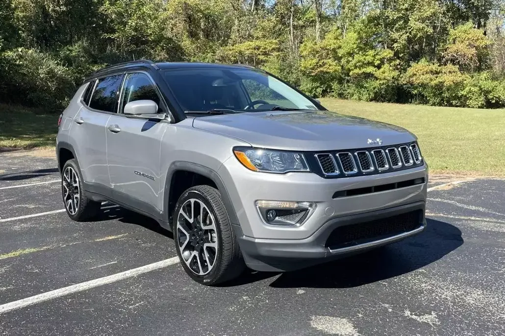 2018 Jeep Compass Limited photo 1
