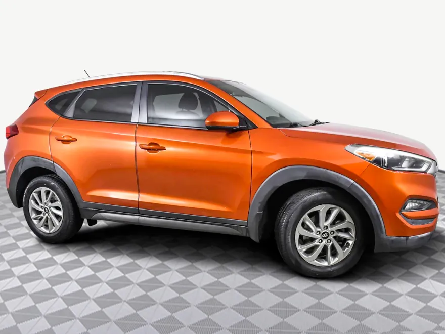 2016 Hyundai Tucson SE photo 1