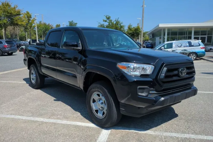 2021 Toyota Tacoma SR5 photo 1