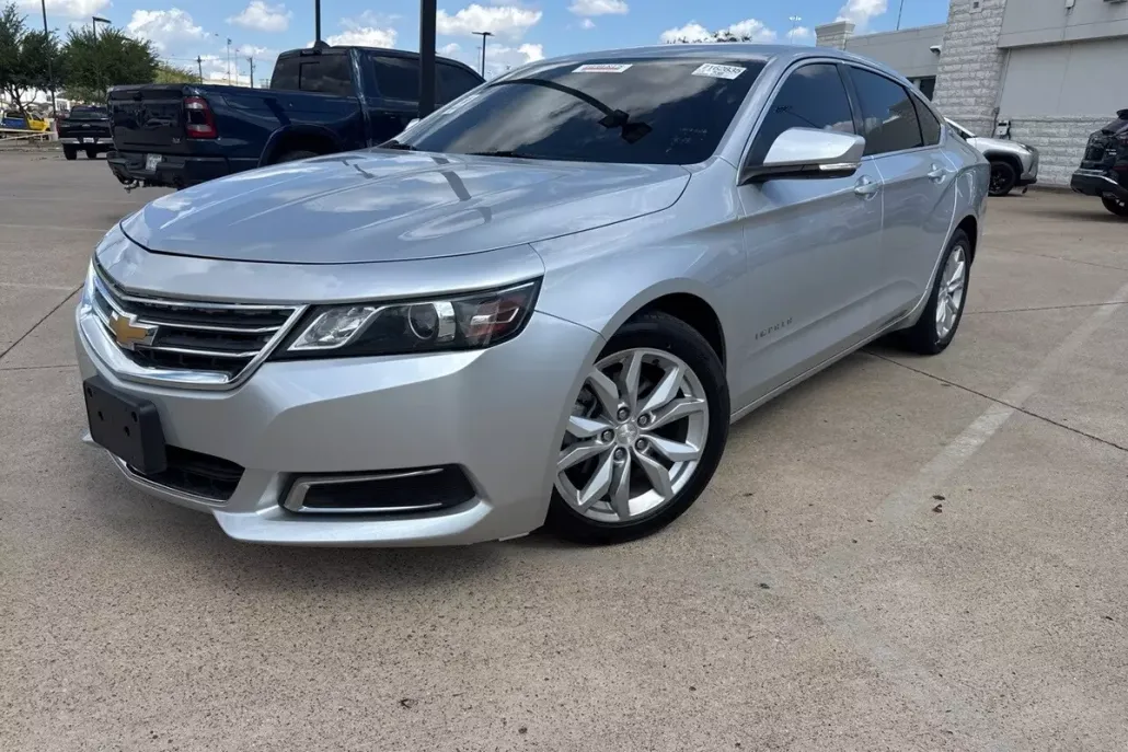 2016 Chevrolet Impala 2LT photo 1