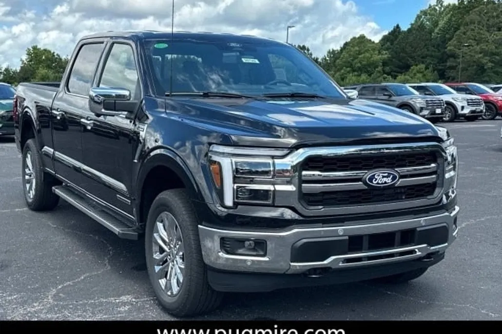 2025 Ford F-150 Lariat photo 1