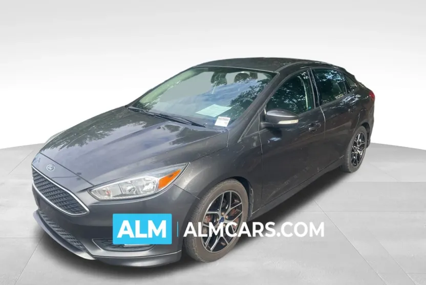 2015 Ford Focus SE photo 1