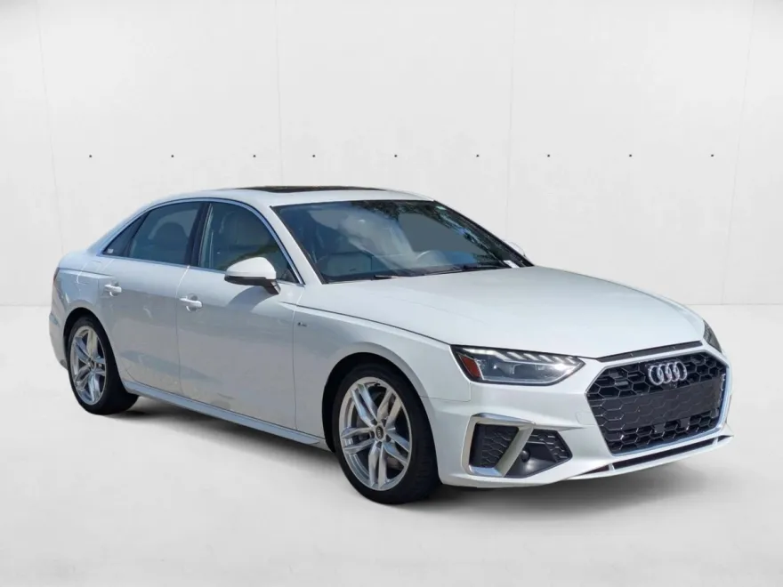 2022 Audi A4 S line Premium Plus 45 TFSI Quattro photo 1