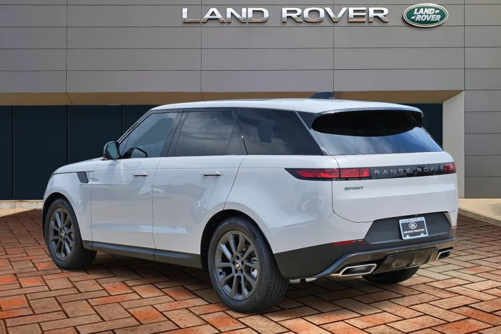 2025 Land Rover Range Rover Sport P360 S photo 1