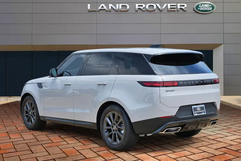 2025 Land Rover Range Rover Sport P360 S photo 1