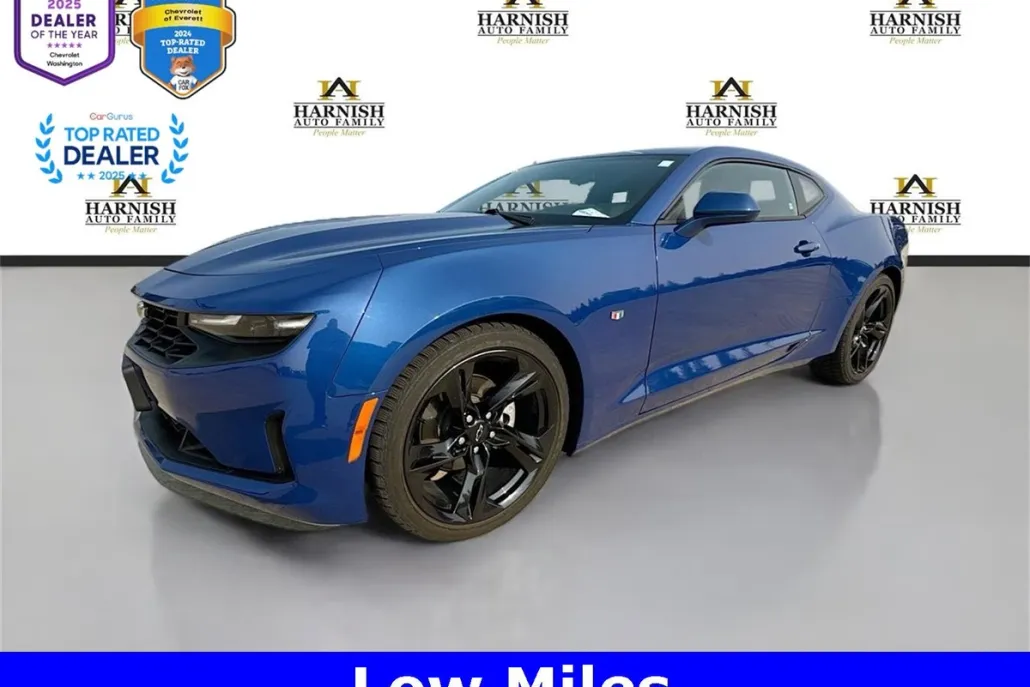 2021 Chevrolet Camaro 1LT photo 1