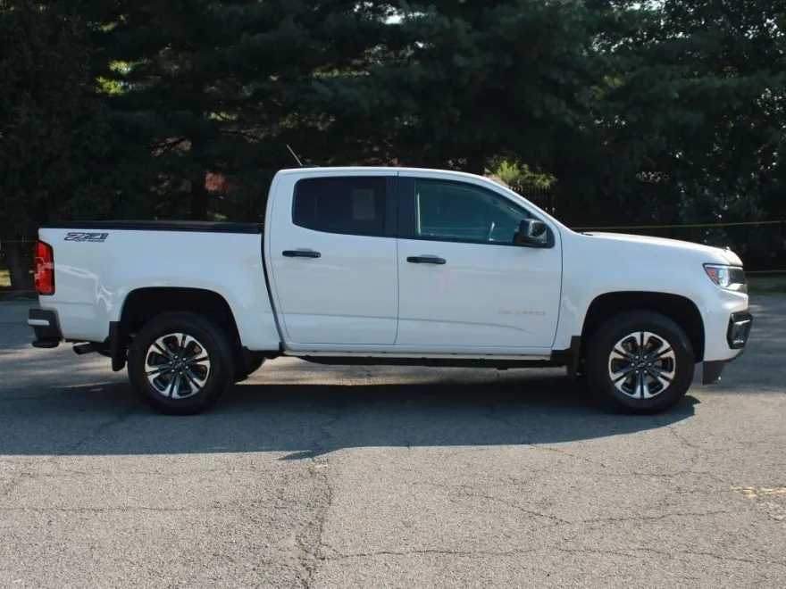 2022 Chevrolet Colorado Z71 photo 1