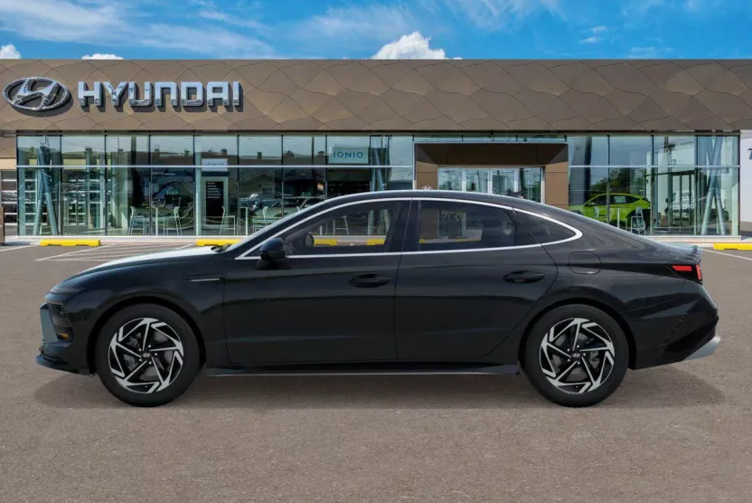 2026 Hyundai Sonata SEL Sport photo 1