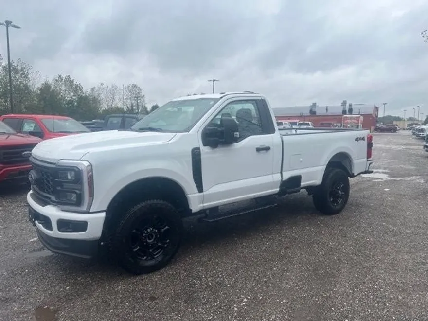 2024 Ford F-350 XL photo 1