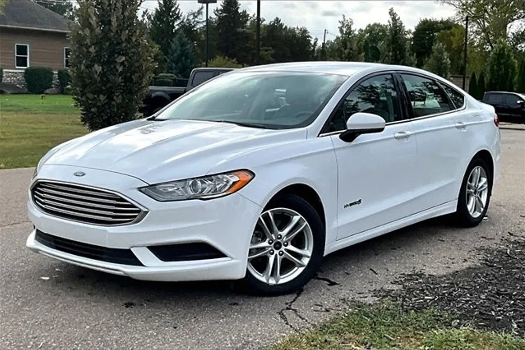 2018 Ford Fusion Hybrid SE photo 1