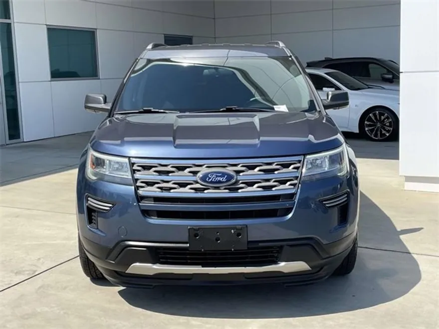 2018 Ford Explorer XLT photo 1