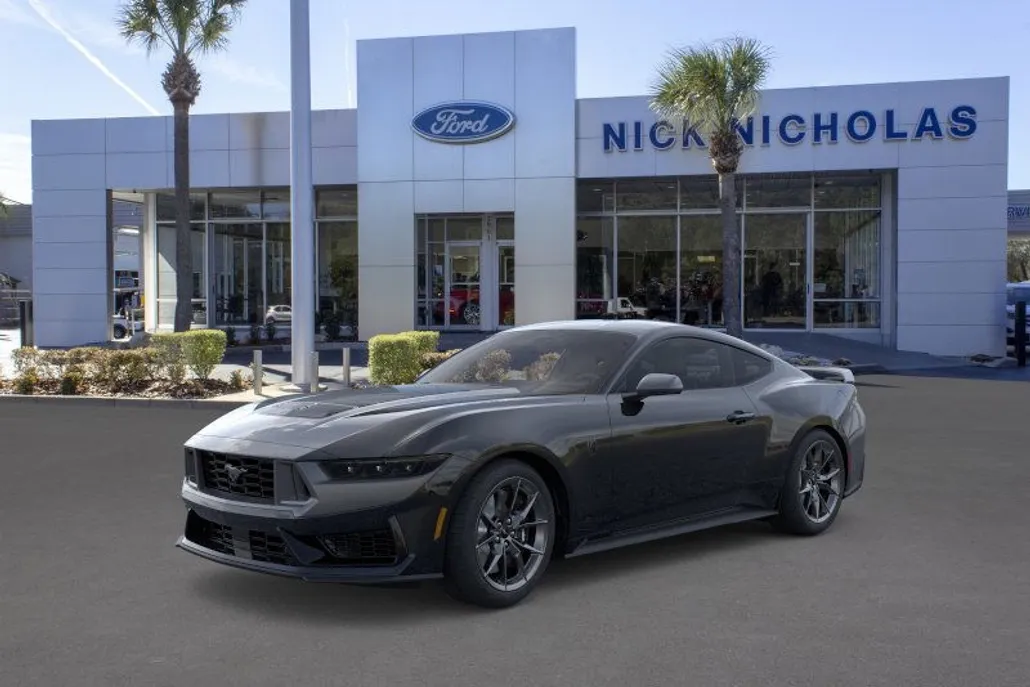 2025 Ford Mustang Dark Horse photo 1