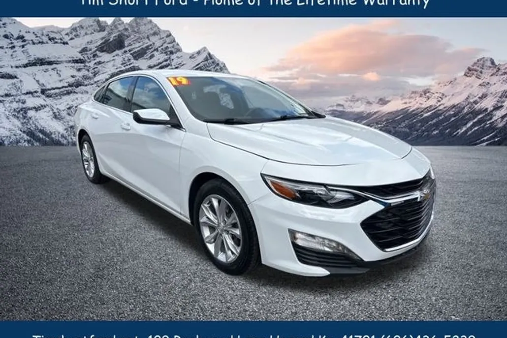 2019 Chevrolet Malibu 1LT photo 1