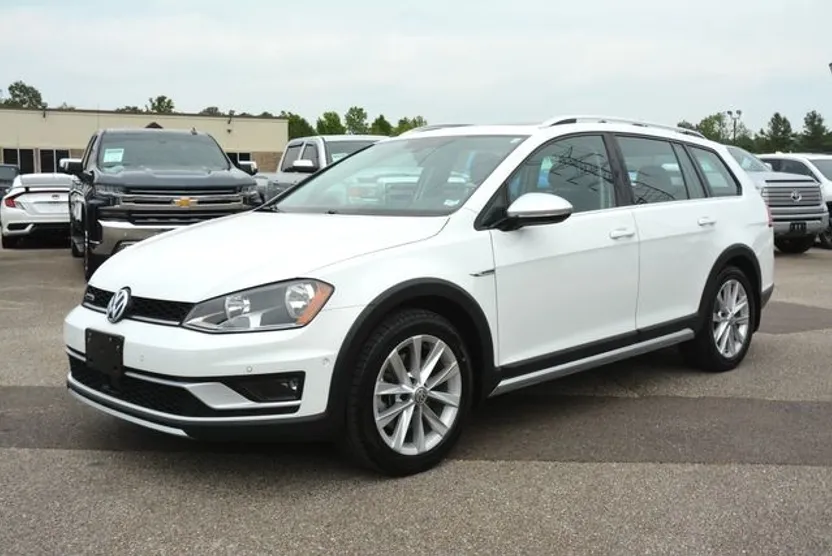 2017 Volkswagen Golf Alltrack TSI SEL 4Motion photo 1