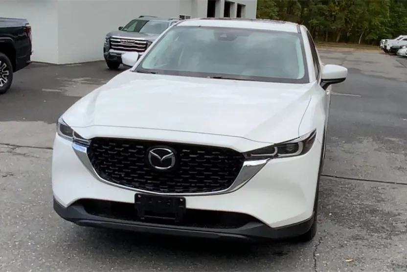 2023 Mazda CX-5 2.5 S Preferred photo 1