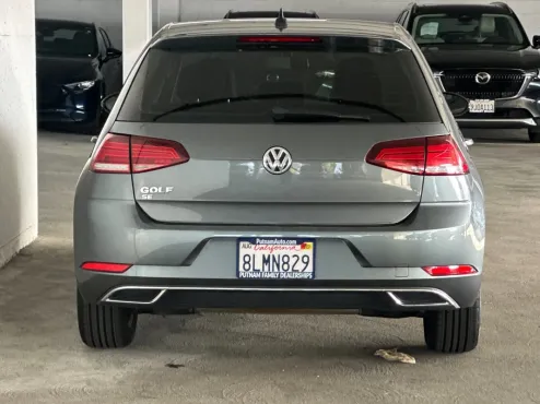 2019 Volkswagen Golf SE photo 4