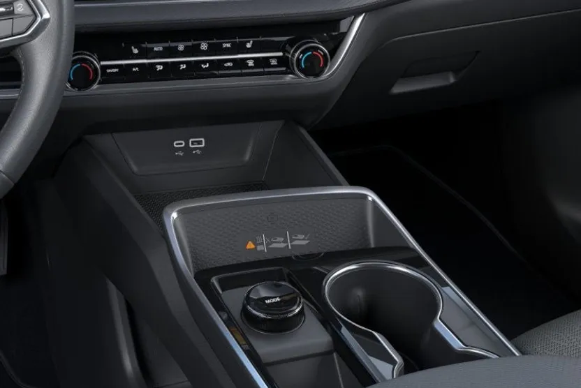 2026 Chevrolet Equinox LT photo 1