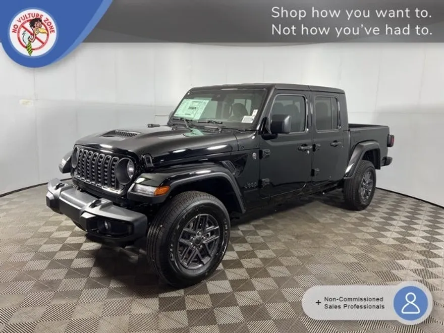 2025 Jeep Gladiator Sport S photo 1