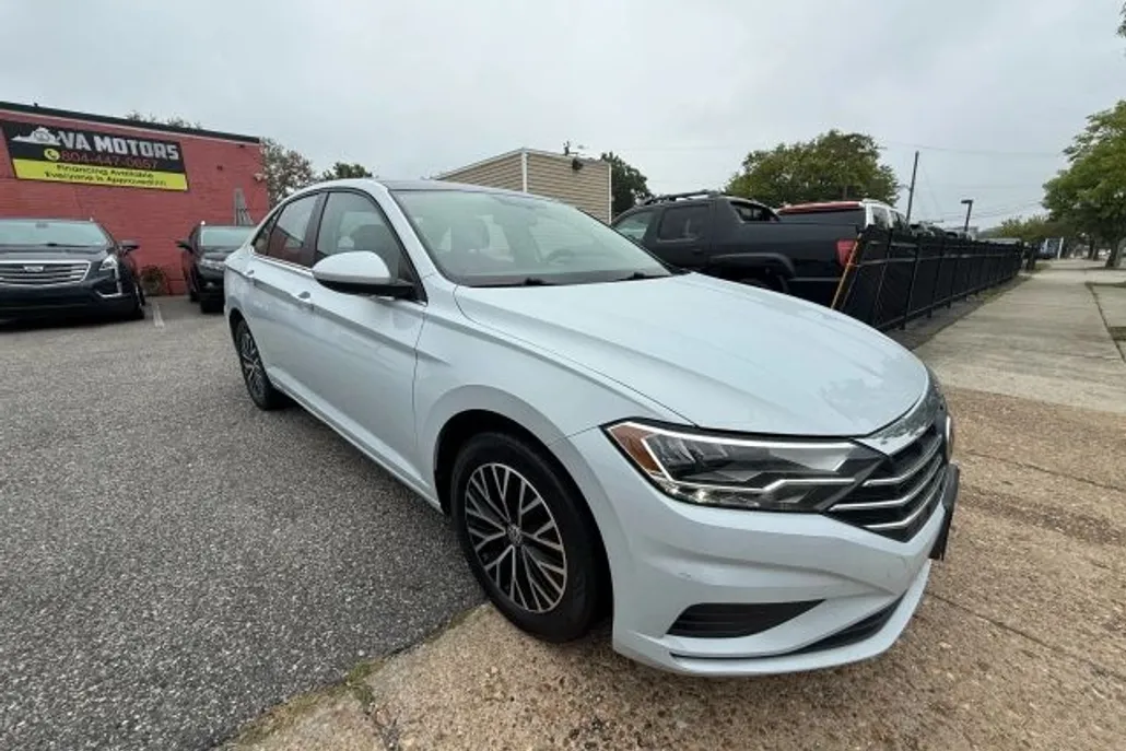 2019 Volkswagen Jetta SE R-Line photo 1