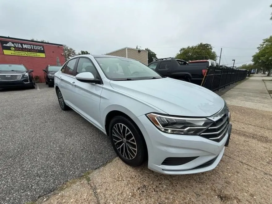 2019 Volkswagen Jetta SE R-Line photo 1