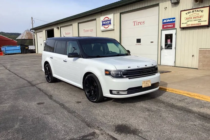 2019 Ford Flex Limited photo 1