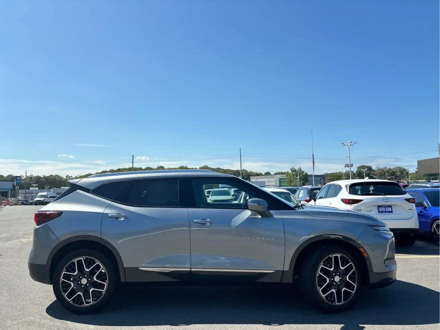 2023 Chevrolet Blazer Premier photo 1
