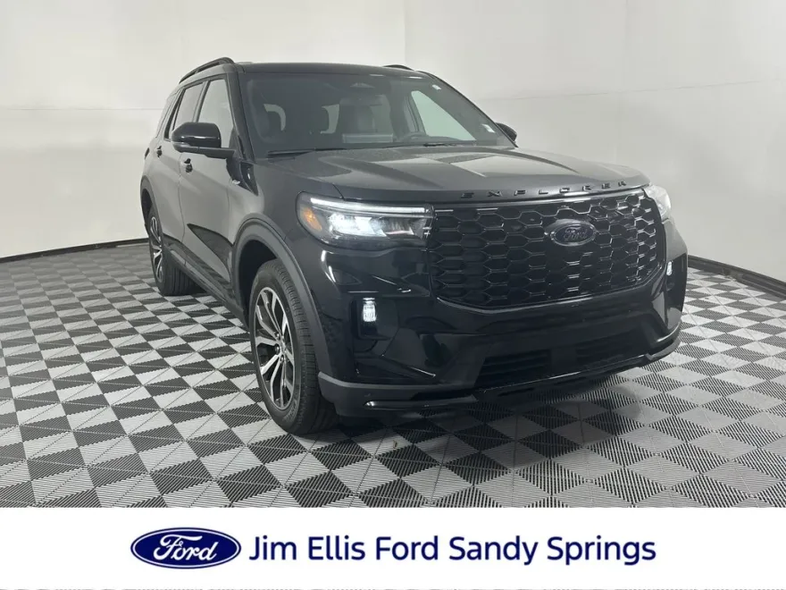 2025 Ford Explorer ST-Line photo 1