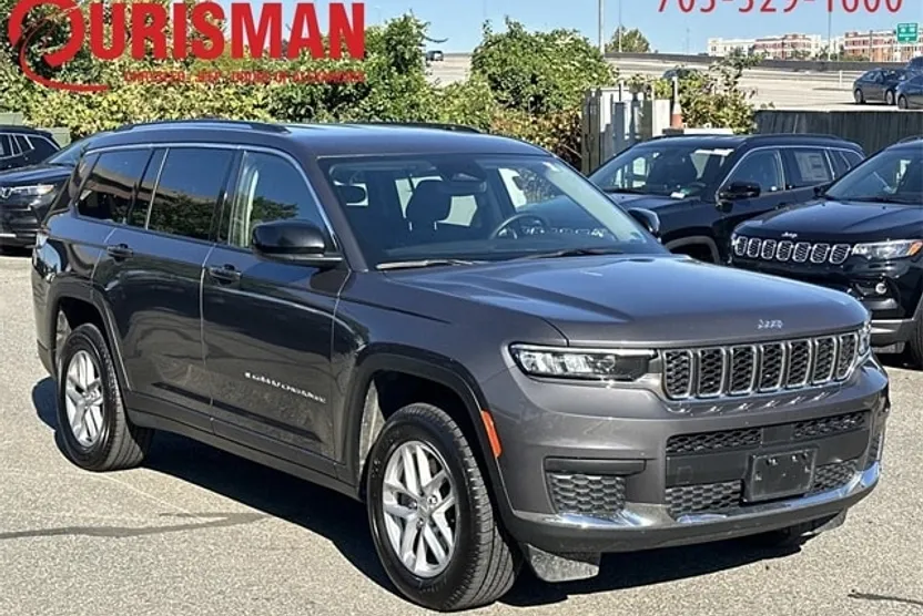 2023 Jeep Grand Cherokee Laredo photo 1