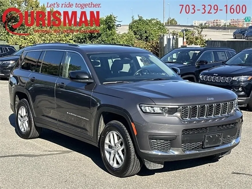 2023 Jeep Grand Cherokee Laredo photo 1