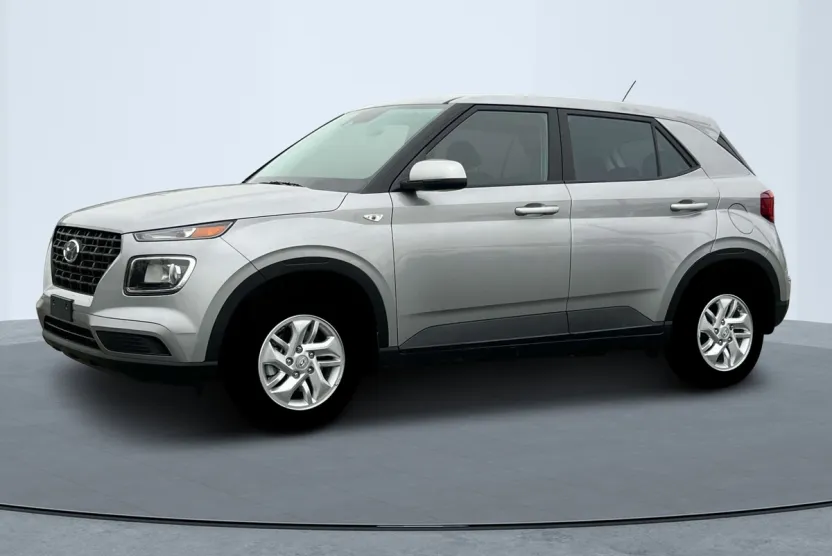2025 Hyundai Venue SE photo 1