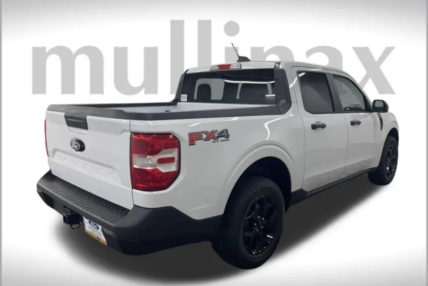 2025 Ford Maverick XLT photo 1
