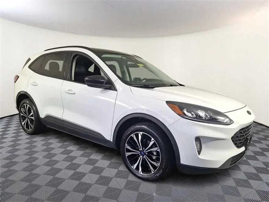 2022 Ford Escape SEL photo 1