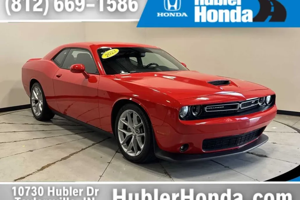 2022 Dodge Challenger GT photo 1