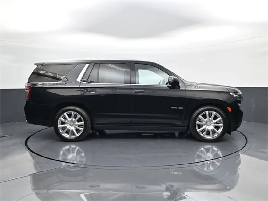 2023 Chevrolet Tahoe High Country photo 1