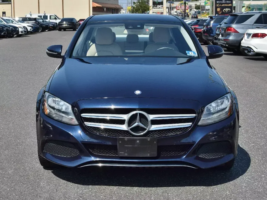 2016 Mercedes Benz C 300 4MATIC Sedan photo 1