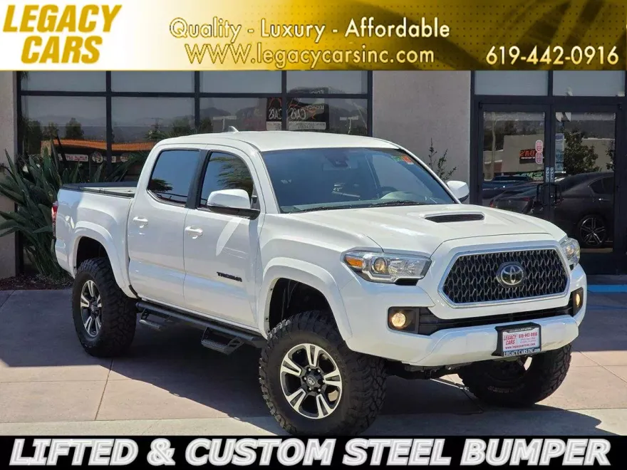 2019 Toyota Tacoma TRD Sport photo 1