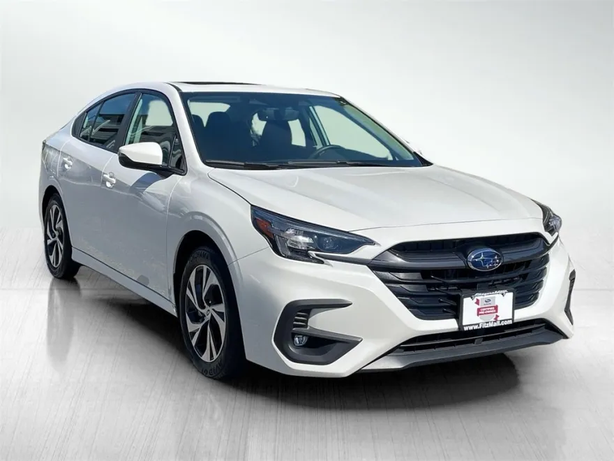 2025 Subaru Legacy Premium photo 1