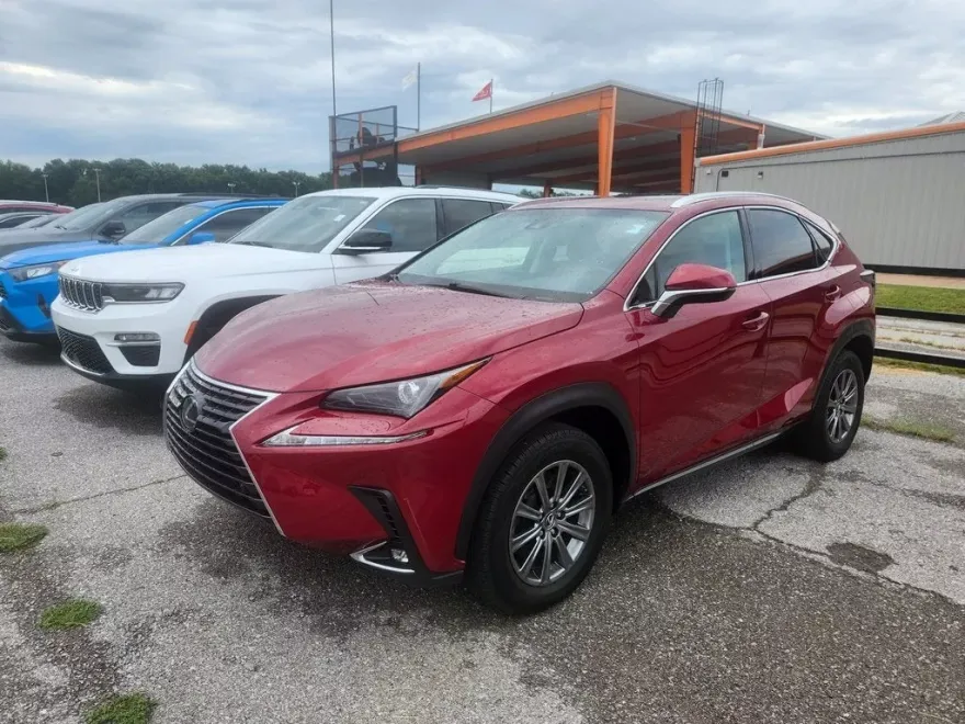 2018 Lexus IS 300 photo 1