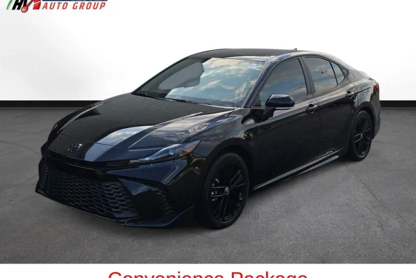 2025 Toyota Camry SE photo 1