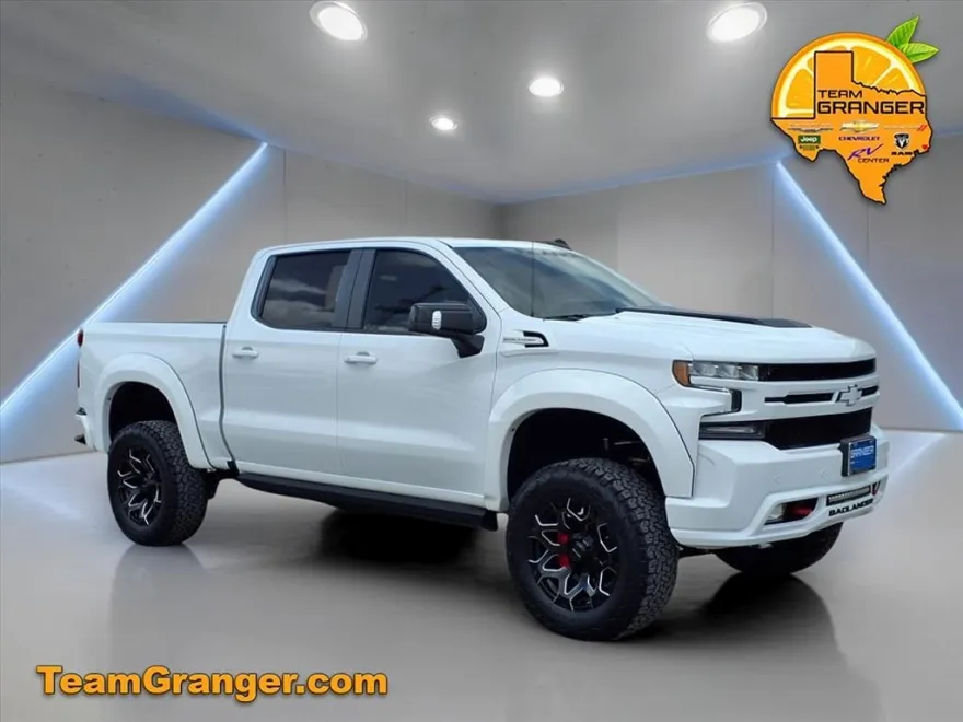 2022 Chevrolet Silverado 1500 RST photo 1
