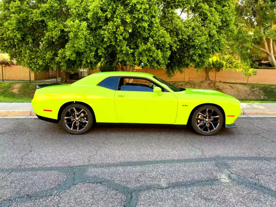2023 Dodge Challenger R/T photo 9