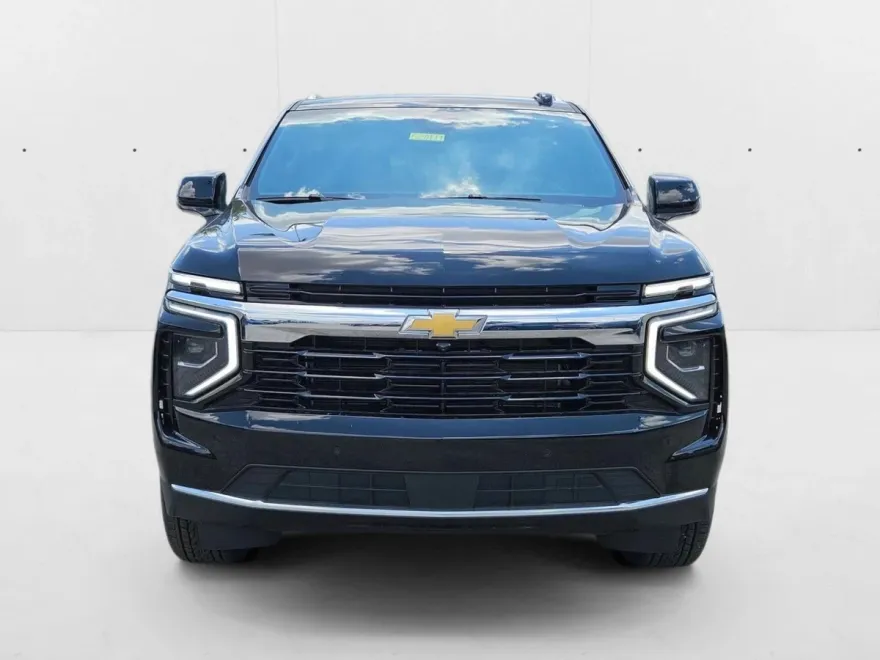 2025 Chevrolet Tahoe LS photo 1