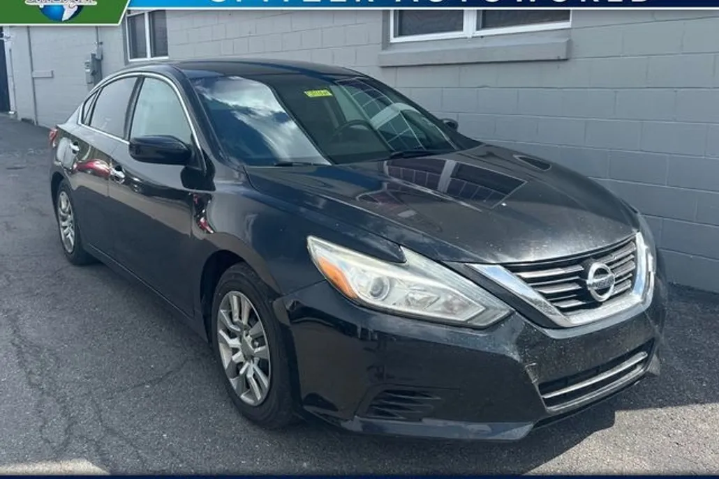 2016 Nissan Altima 2.5 S photo 1