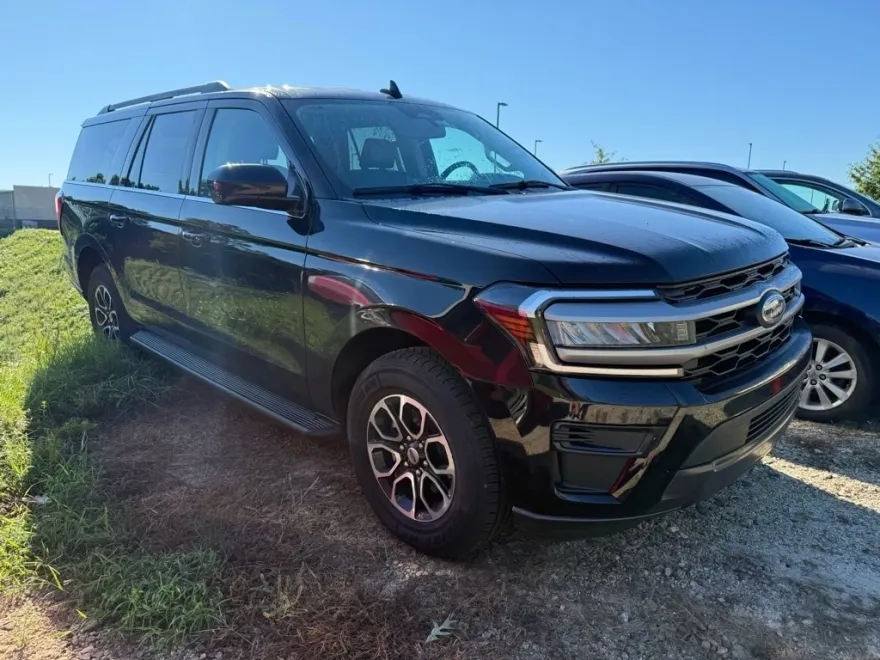 2024 Ford Expedition MAX XLT photo 1