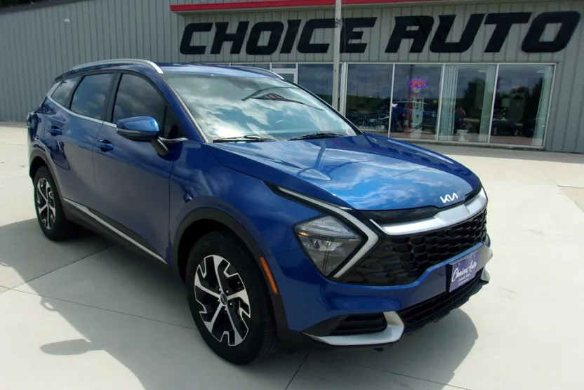 2023 Kia Sportage EX photo 1
